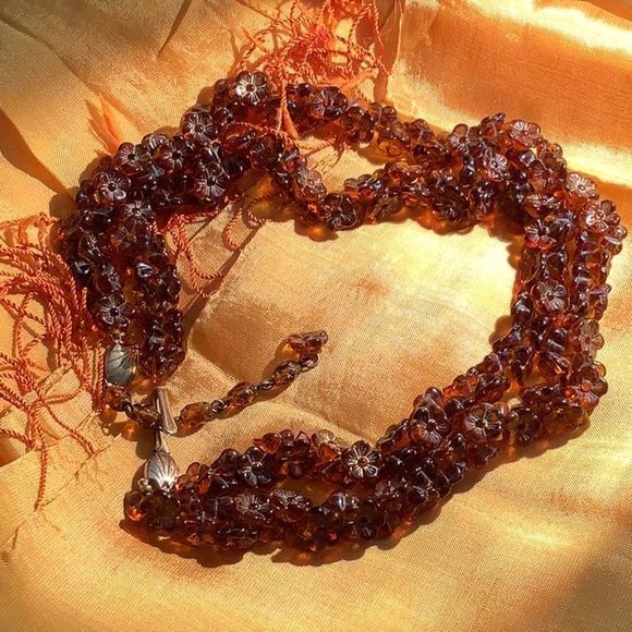 Amber Glass ‘Bridgerton-Style’ Choker